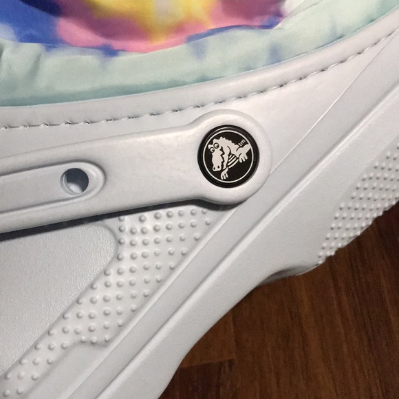 Crocs Classic Lined Neo Puff Boots Mens NWT - Picture 7 of 7